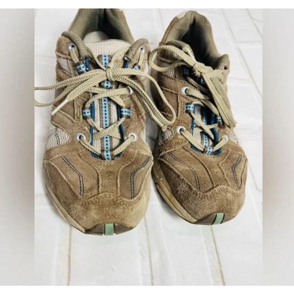 Ryka brown suede sneakers size 7 - Picture 3 of 6